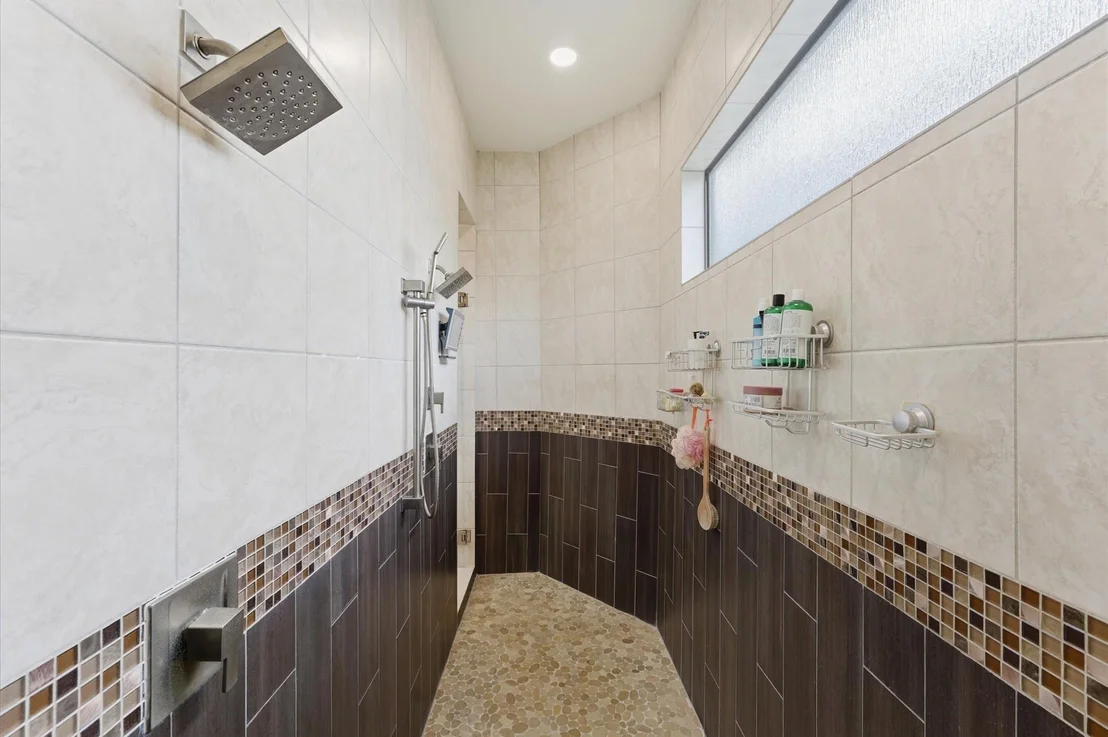 Photo of 63 W Loftwood Circle