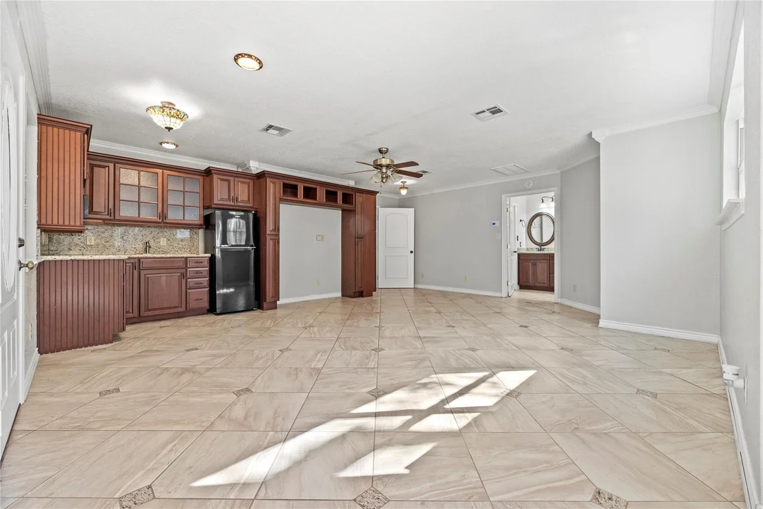 Photo of 23115 Cardinal Drive