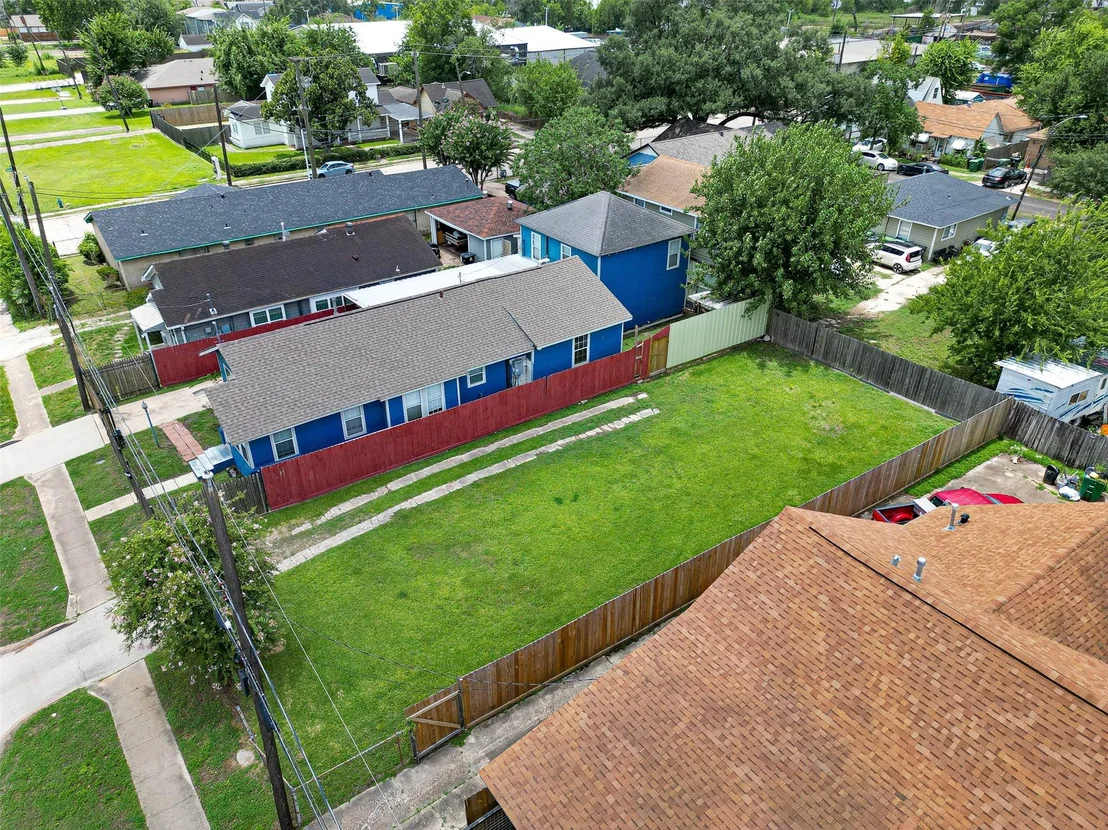 Photo of 3207 Eastex Freeway