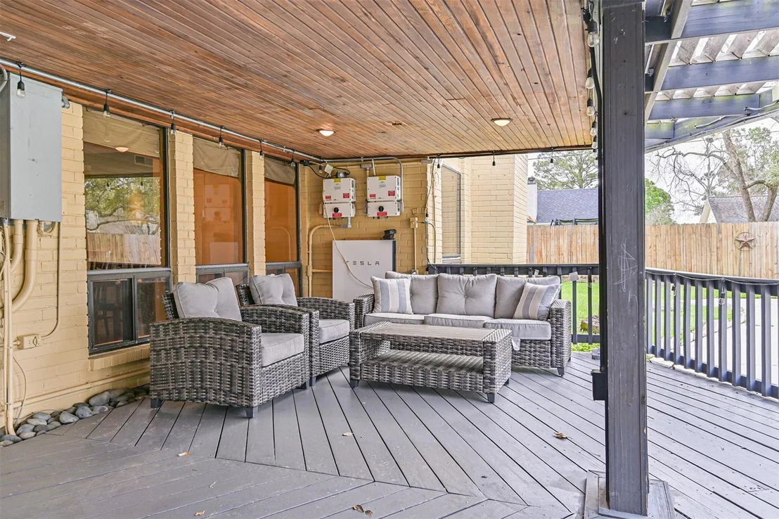 Photo of 910 Evergreen Drive