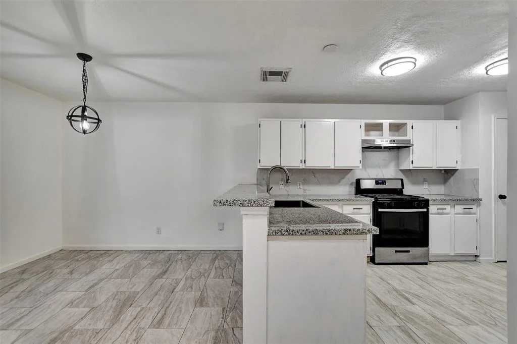 Photo of 5334 Bourgeois Road