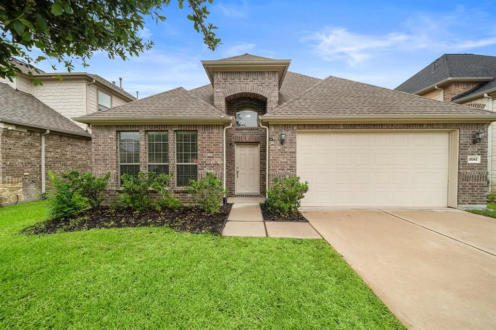 Photo of 25343 Holton Ridge Drive