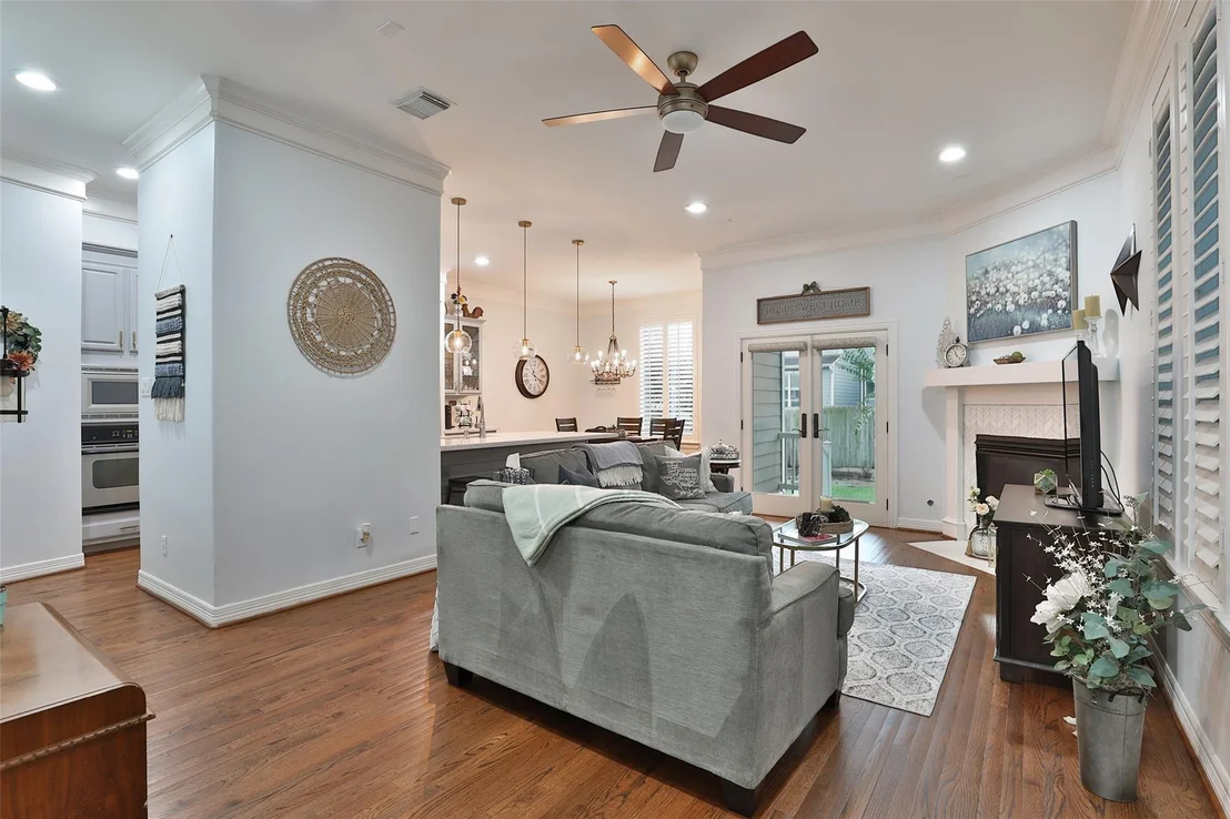 Photo of 827 Garden Trace Lane