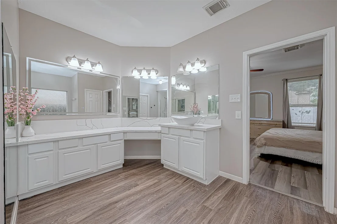 Photo of 22922 Montclair Park Lane