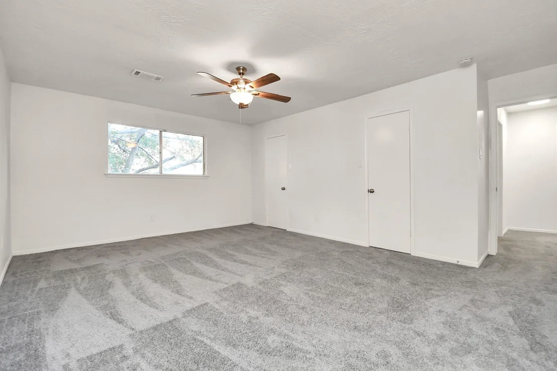 Photo of 3919 Fernglade Drive