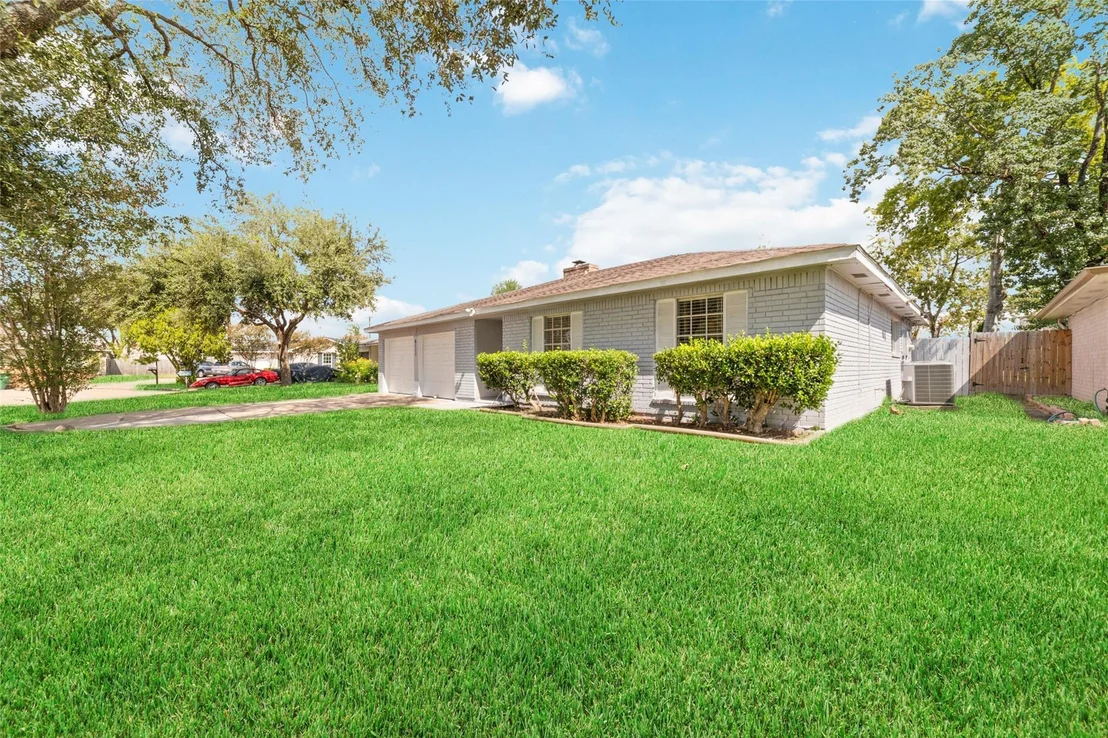 Photo of 6111 Westbranch Drive