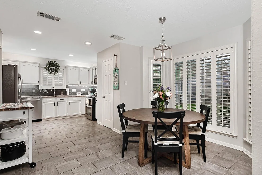 Photo of 2619 Knollbrook Lane