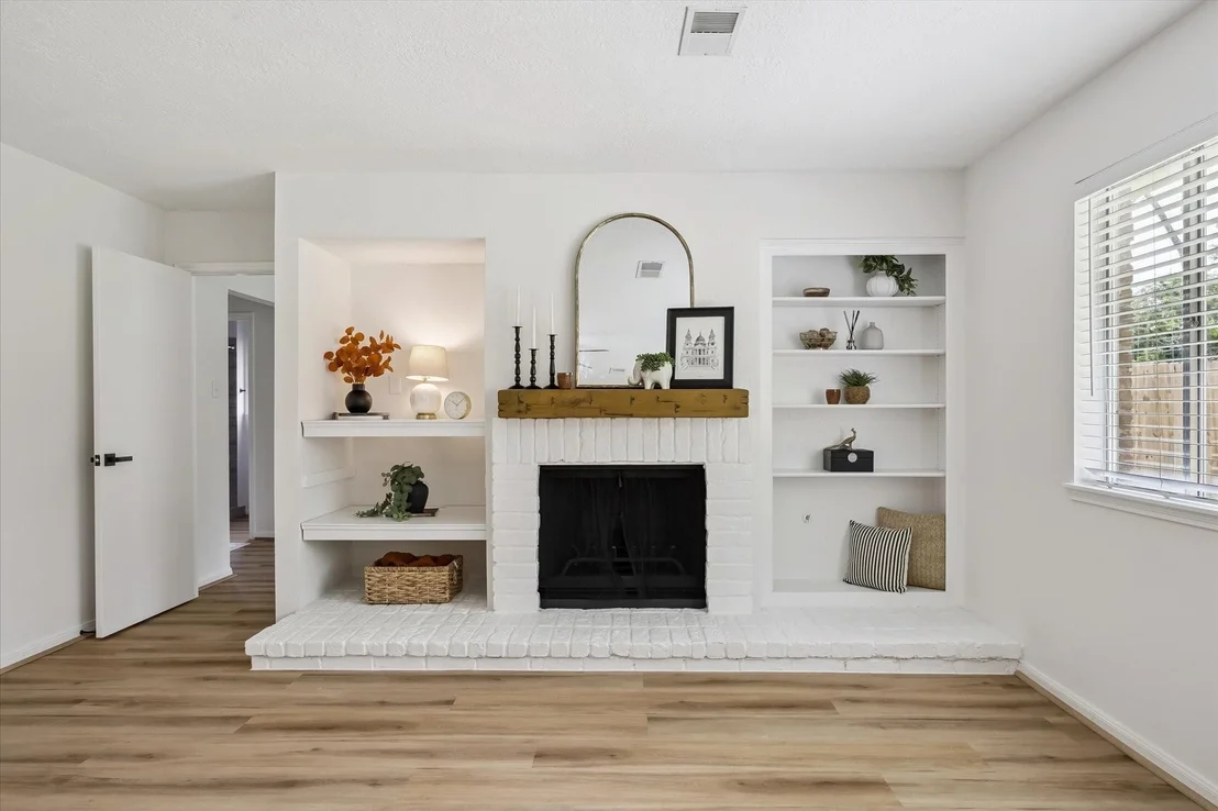 Photo of 16023 Cavendish Drive