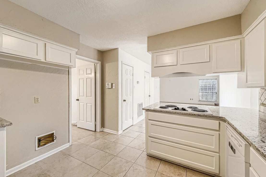 Photo of 19527 Enchanted Oaks Drive