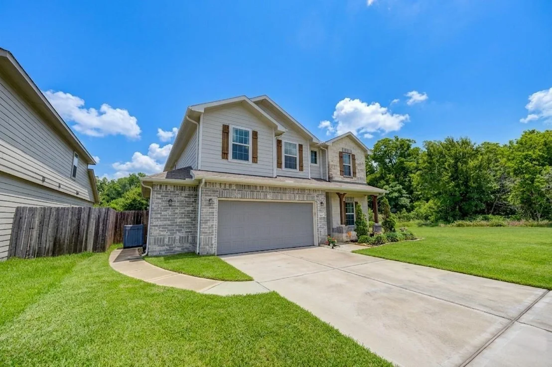 Photo of 5323 Rivers Edge Drive