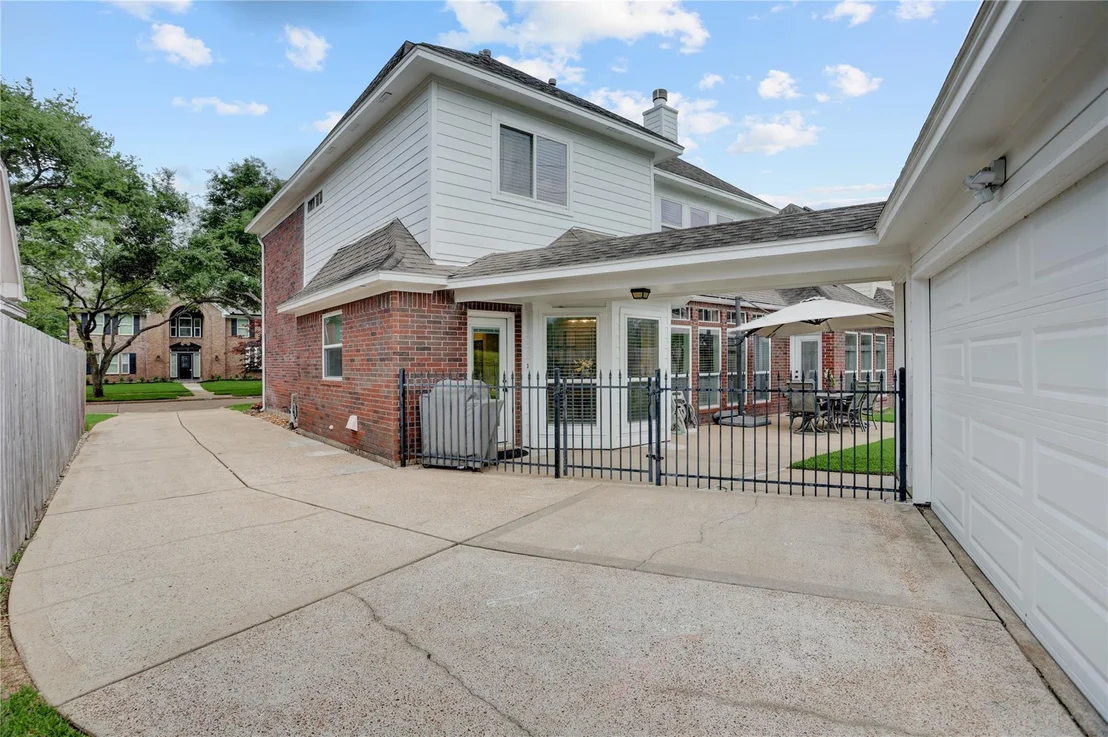 Photo of 4430 Balboa Drive