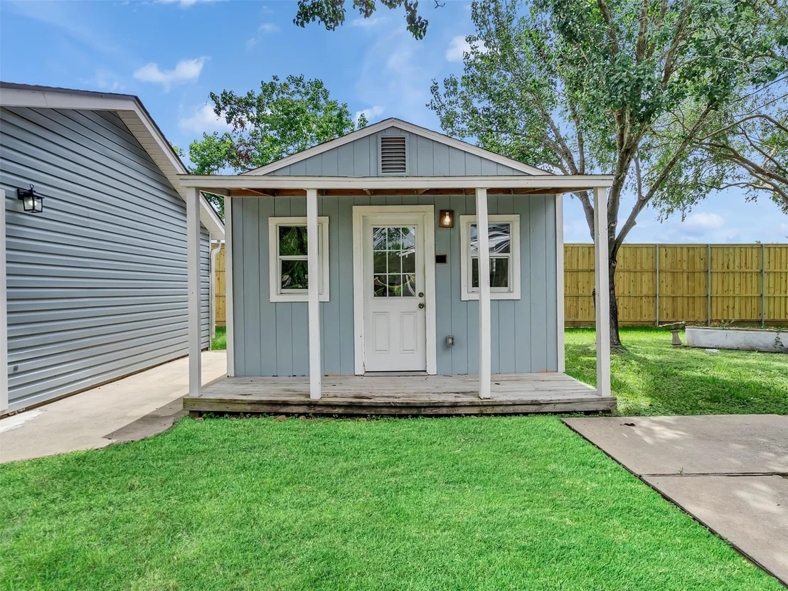 Photo of 28085 Morton Road