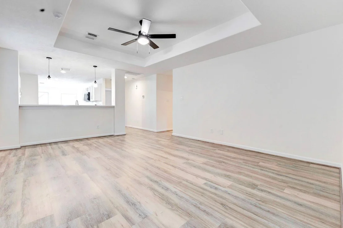 Photo of 714 Silver Cliff Lane