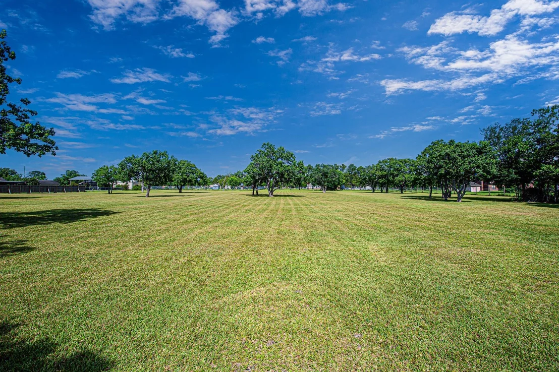 Photo of 2123 Lee Road
