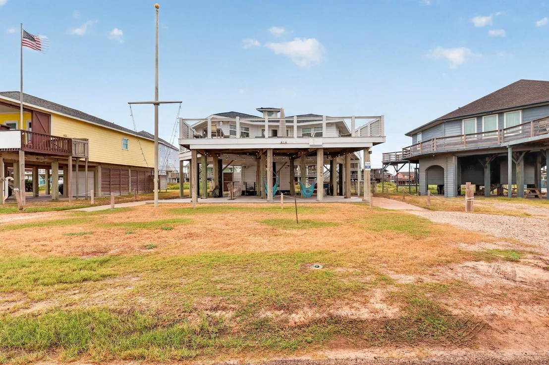 Photo of 914 Beach Drive