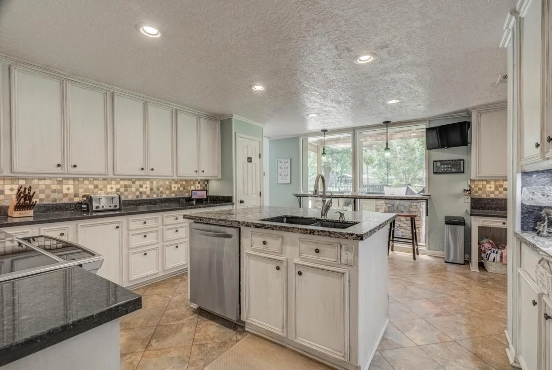 Photo of 22 Winged Foot Drive