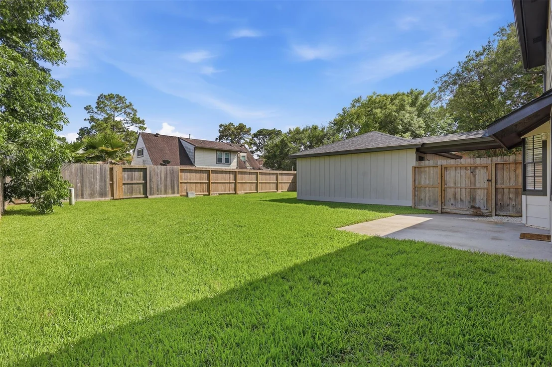 Photo of 16306 Mill Point