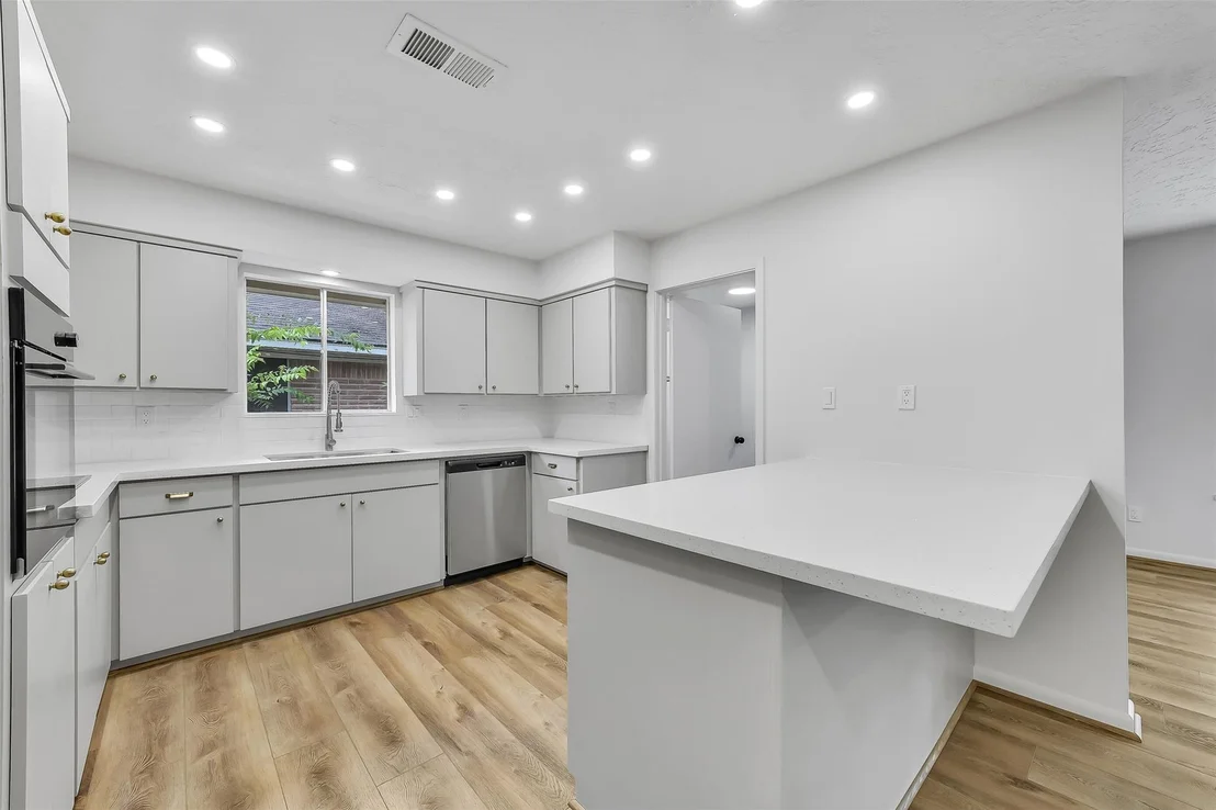 Photo of 1617 Wavecrest Lane