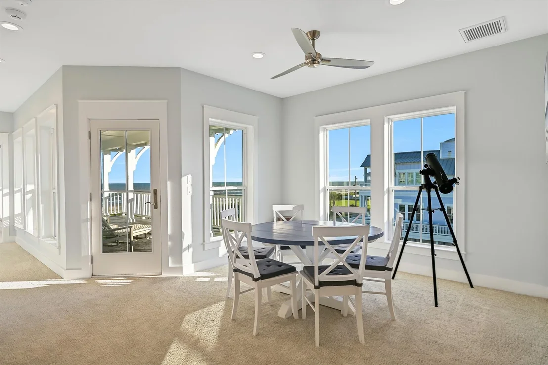 Photo of 11614 Beachside