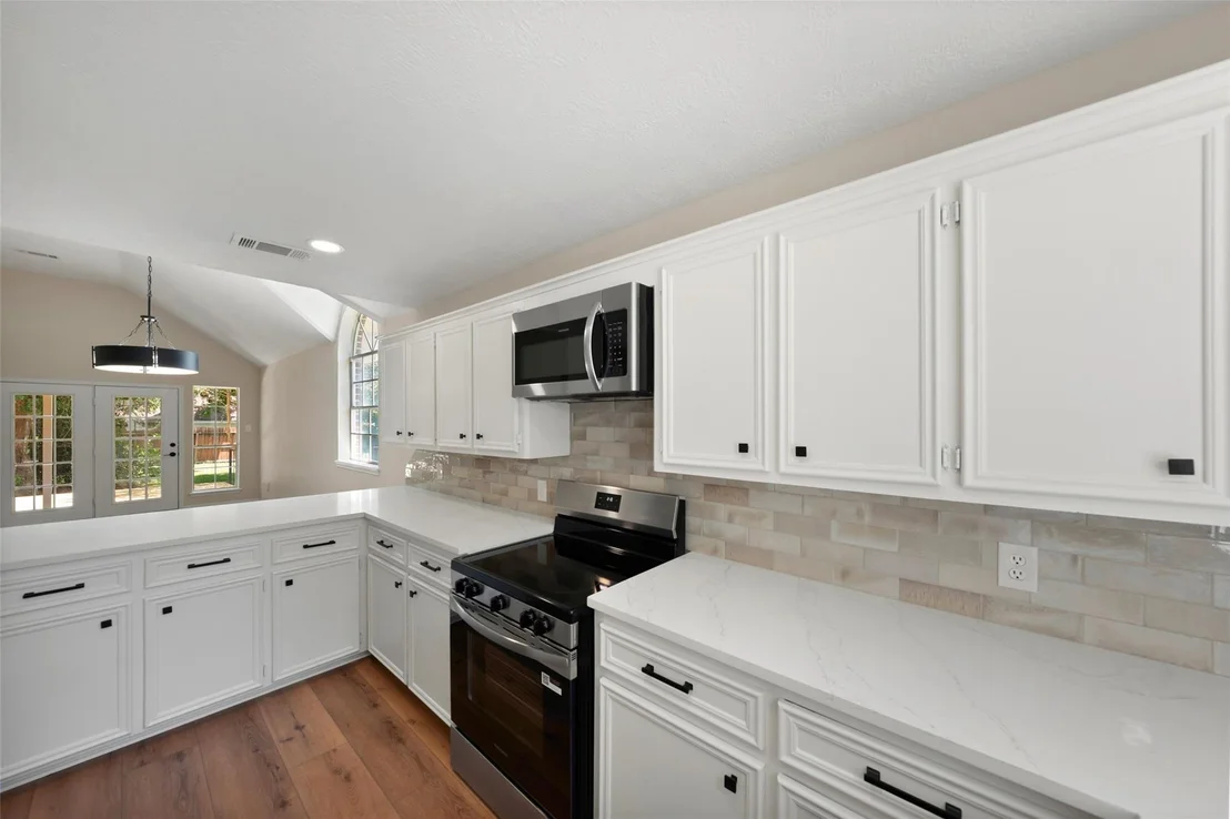 Photo of 6979 Breezy Point