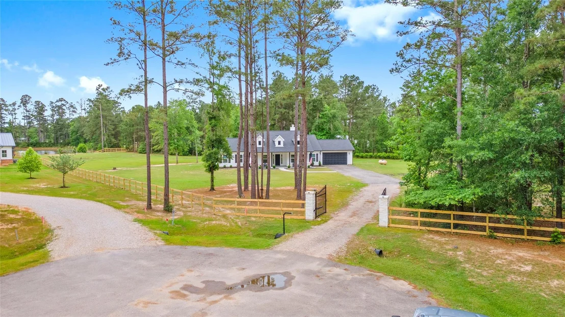 Photo of 21202 Peach Bend