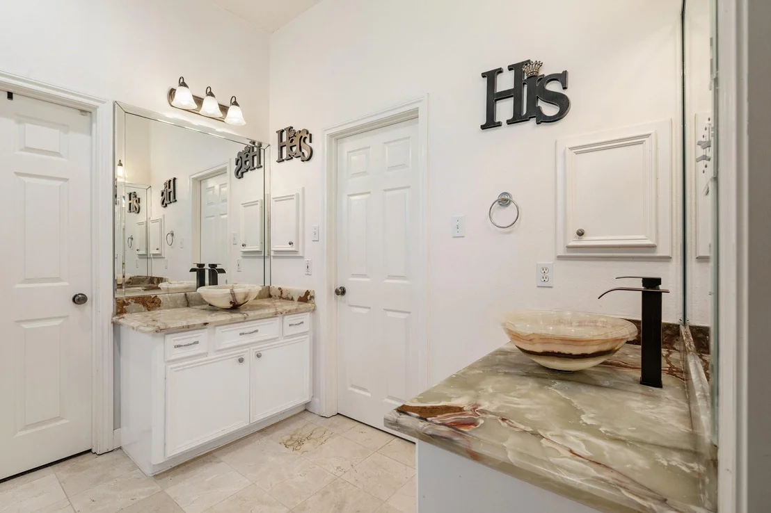 Photo of 12434 Longmire Way
