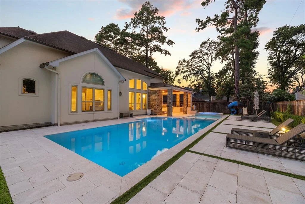 Photo of 1502 Hillendahl Boulevard