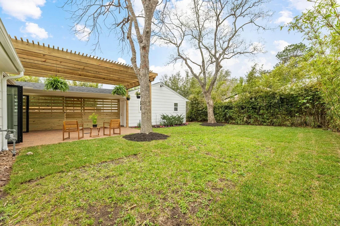 Photo of 1002 Chippenham Drive