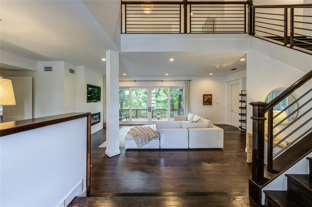 Photo of 1121 Lashbrook Drive