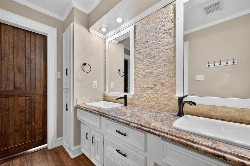 Photo of 5903 Havenwoods Drive