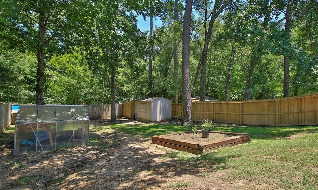 Photo of 10554 Parkside Drive