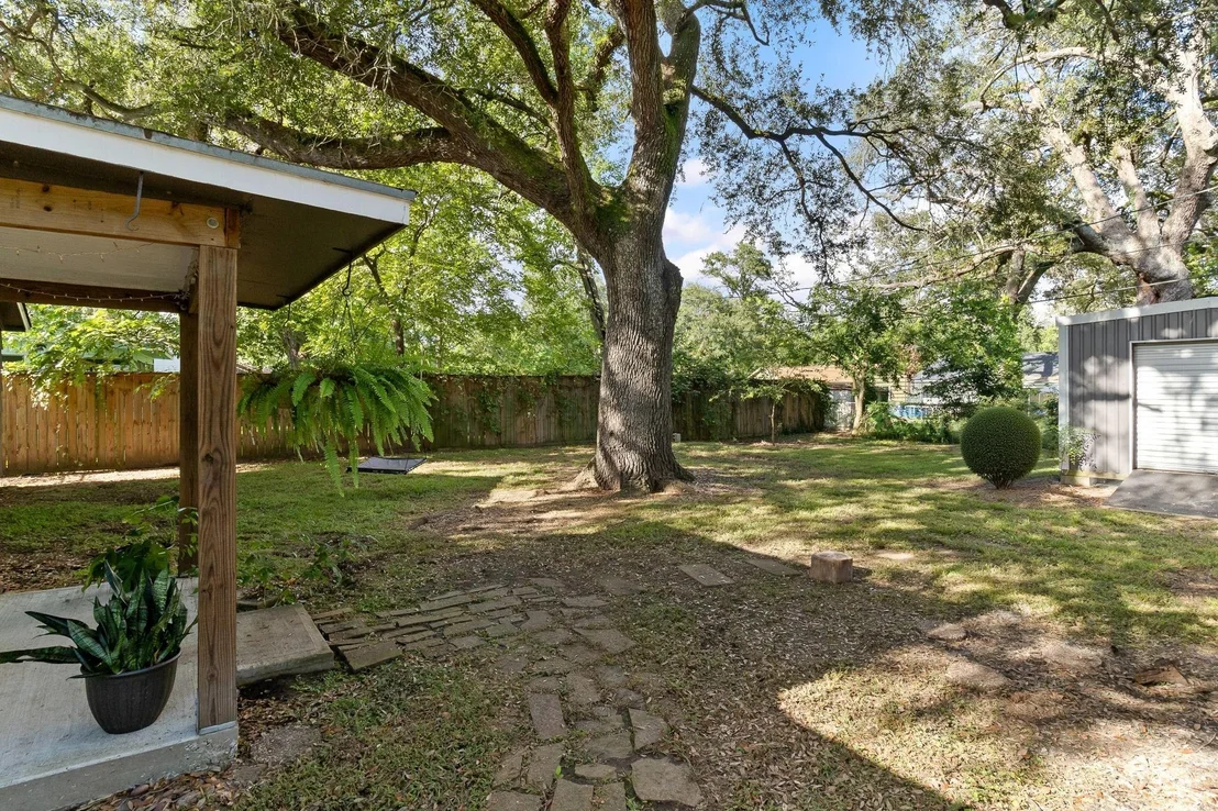 Photo of 232 Laurel Street
