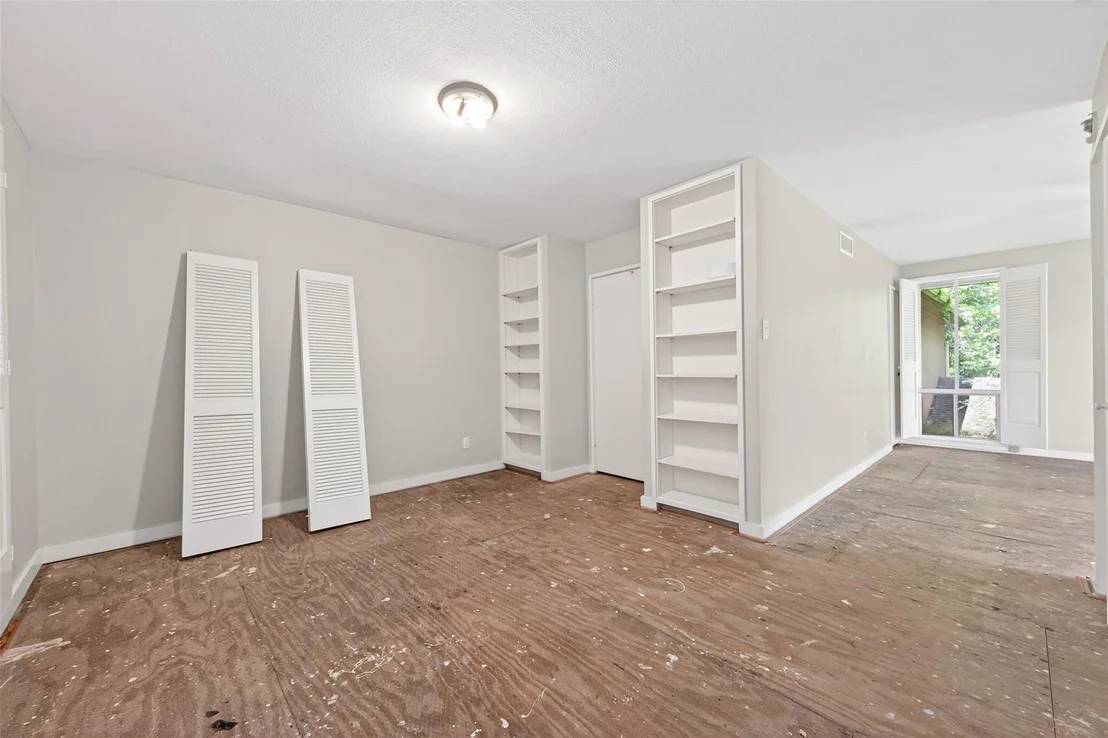 Photo of 219 Cardinal Drive