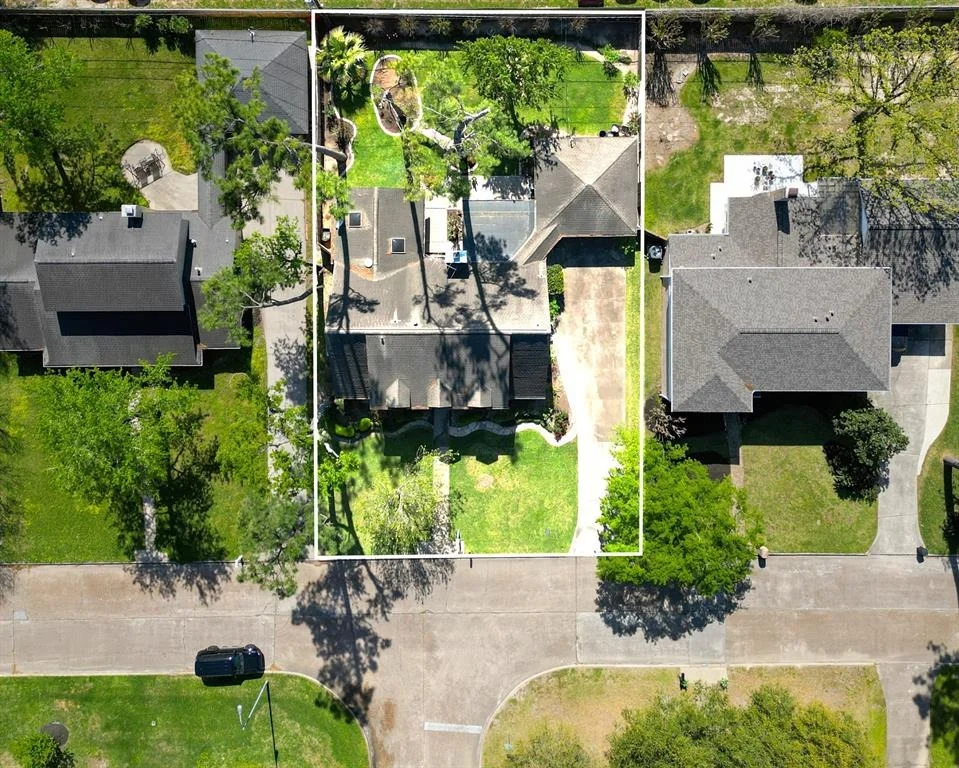 Photo of 16231 Southampton Drive