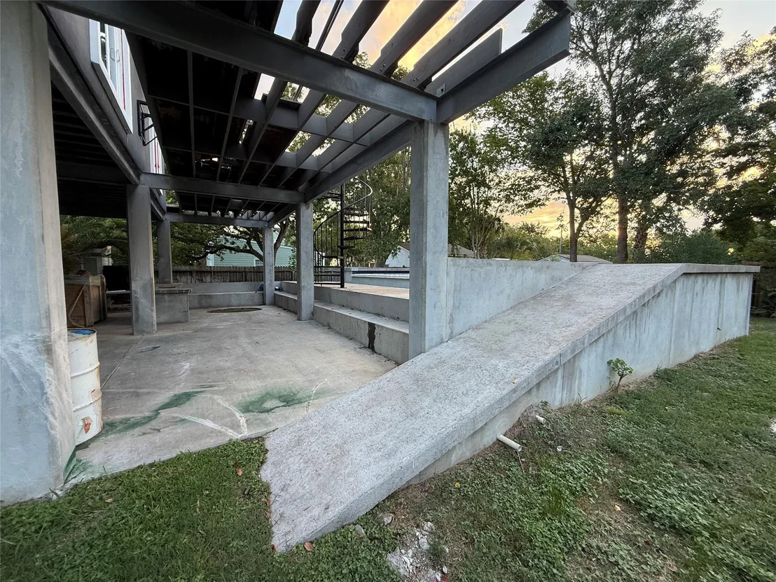 Photo of 127 5th Street