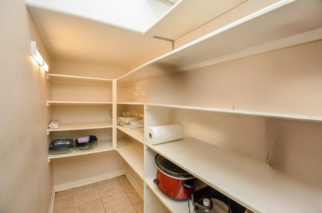 Photo of 858 Driftwood Lane