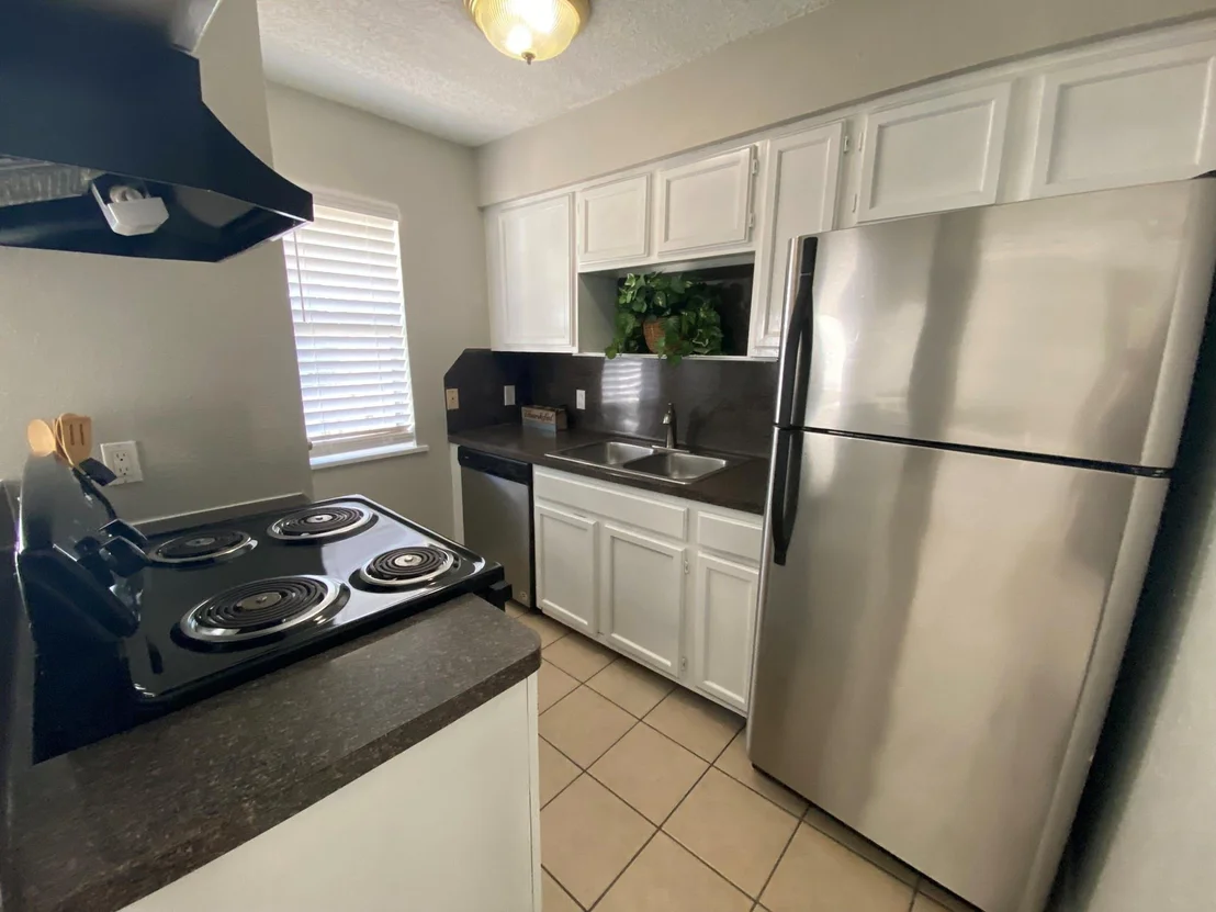 Photo of Unit 274 at 2501 Gulf Freeway