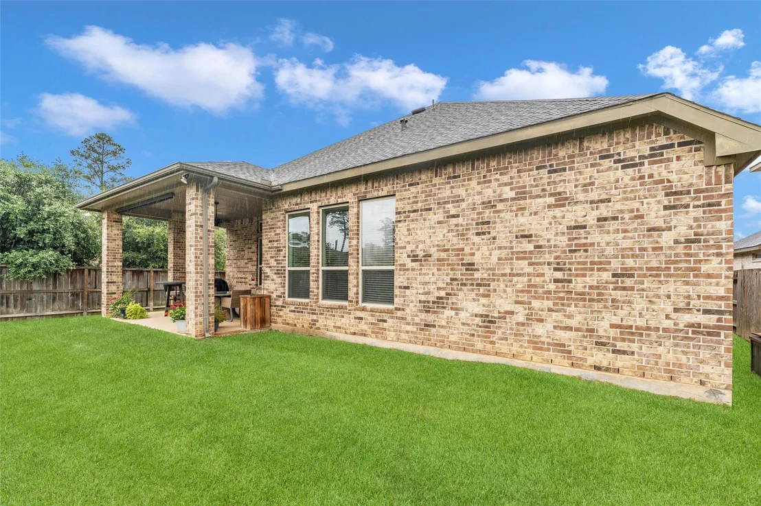 Photo of 561 Rolling Brook Lane