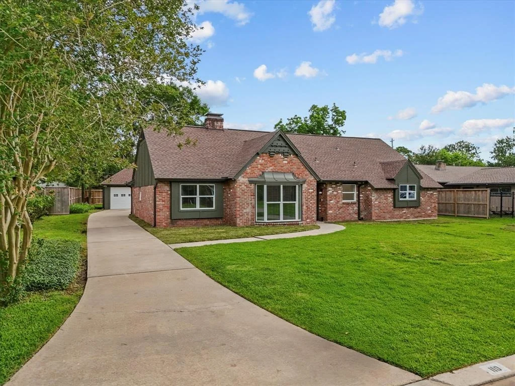 Photo of 110 Harborcrest Drive