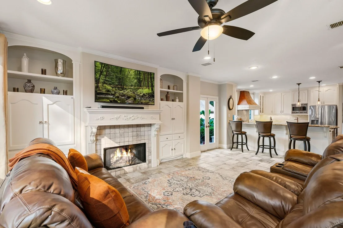Photo of 162 N Taylor Point Drive