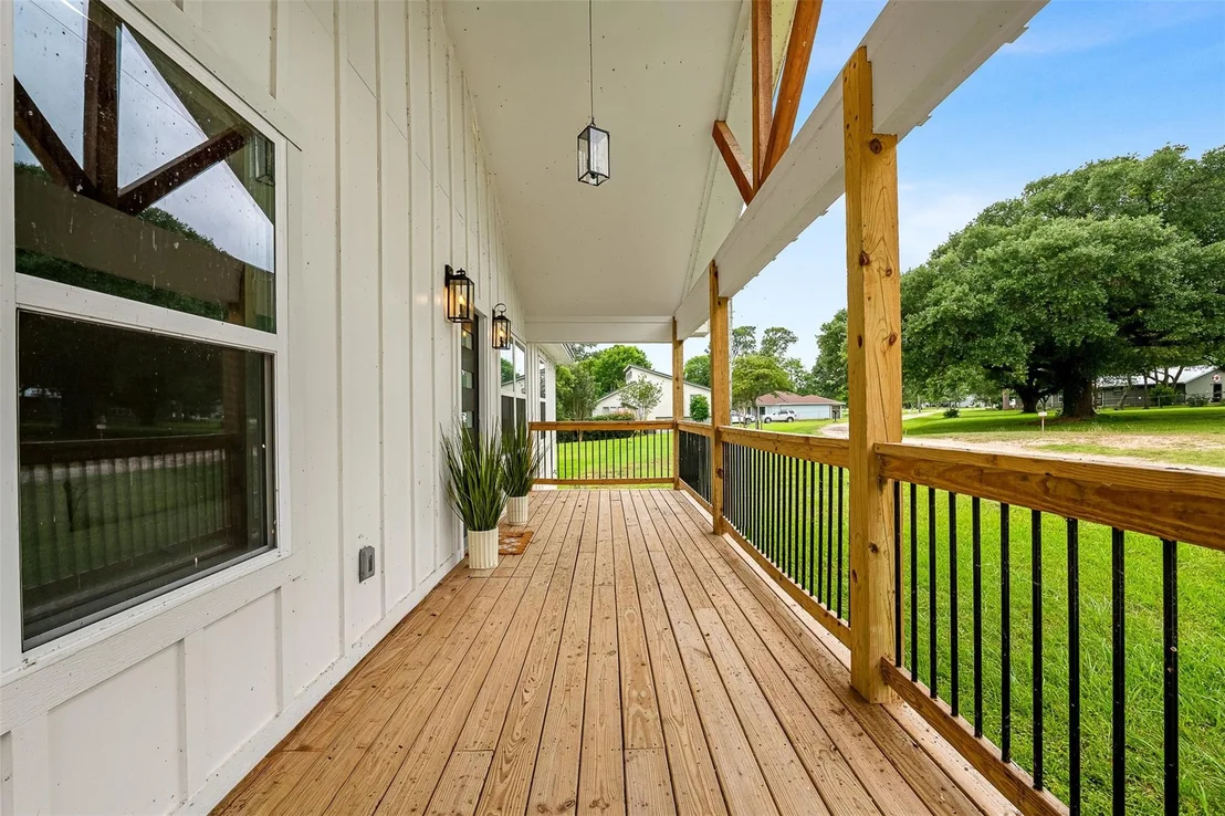 Photo of 90 Coolcrest Drive