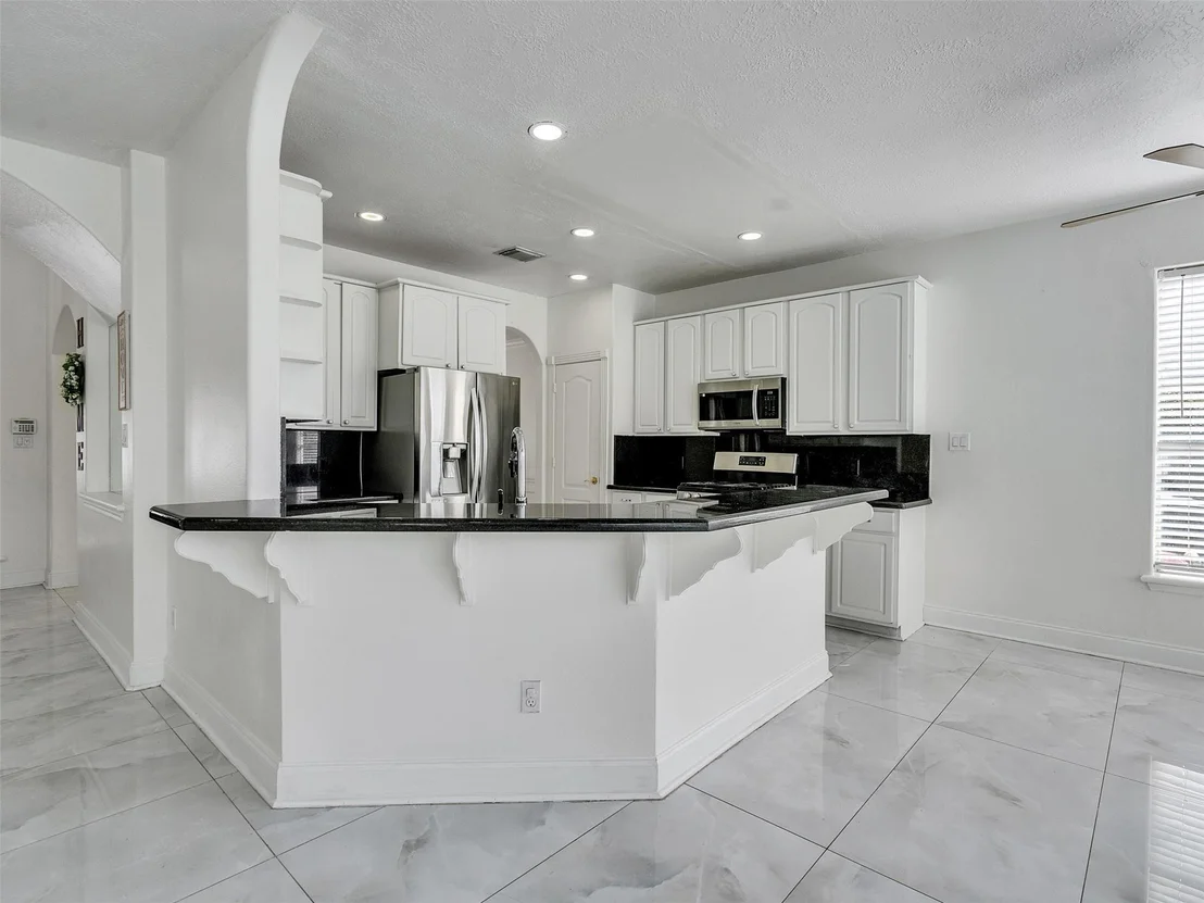 Photo of 12403 Millvan Drive