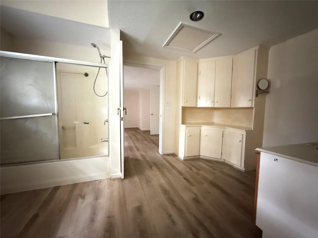 Photo of 15212 Cedar Circle