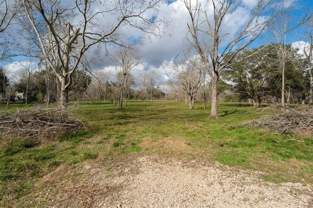 Photo of 17810 Oak Meadow Road