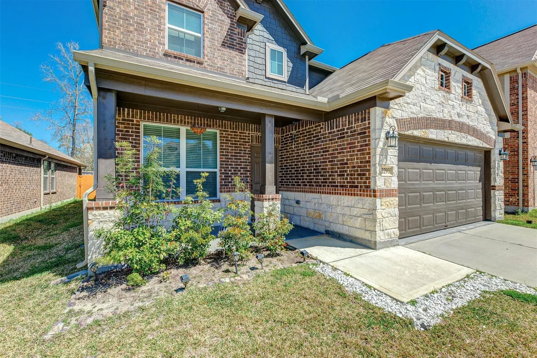 Photo of 2293 Garden Square Path