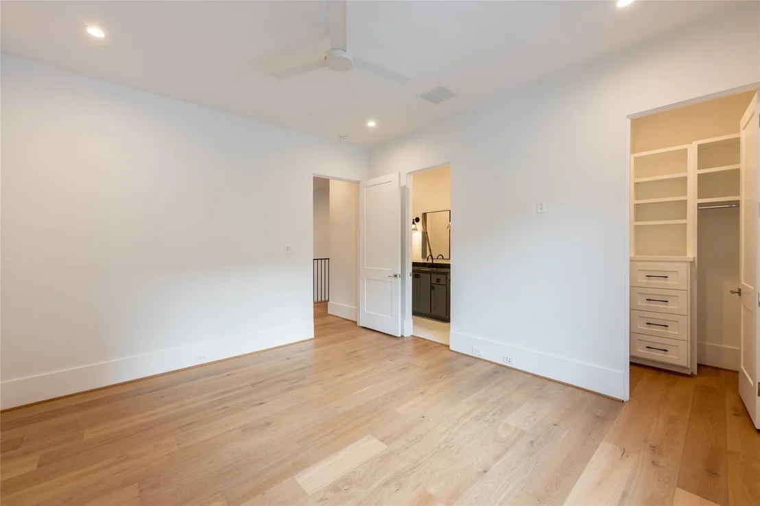 Photo of 2817 Albans Road