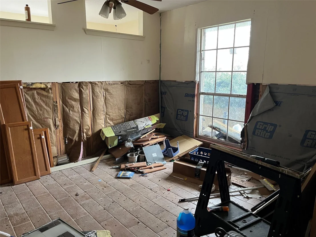 Photo of 5757 Burnett Road
