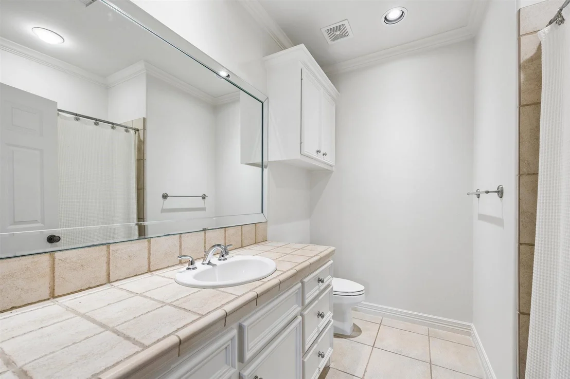 Photo of 531 Three Corners Drive