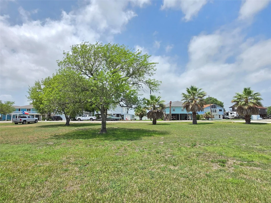 Photo of Lot 894 W Bayshore Drive