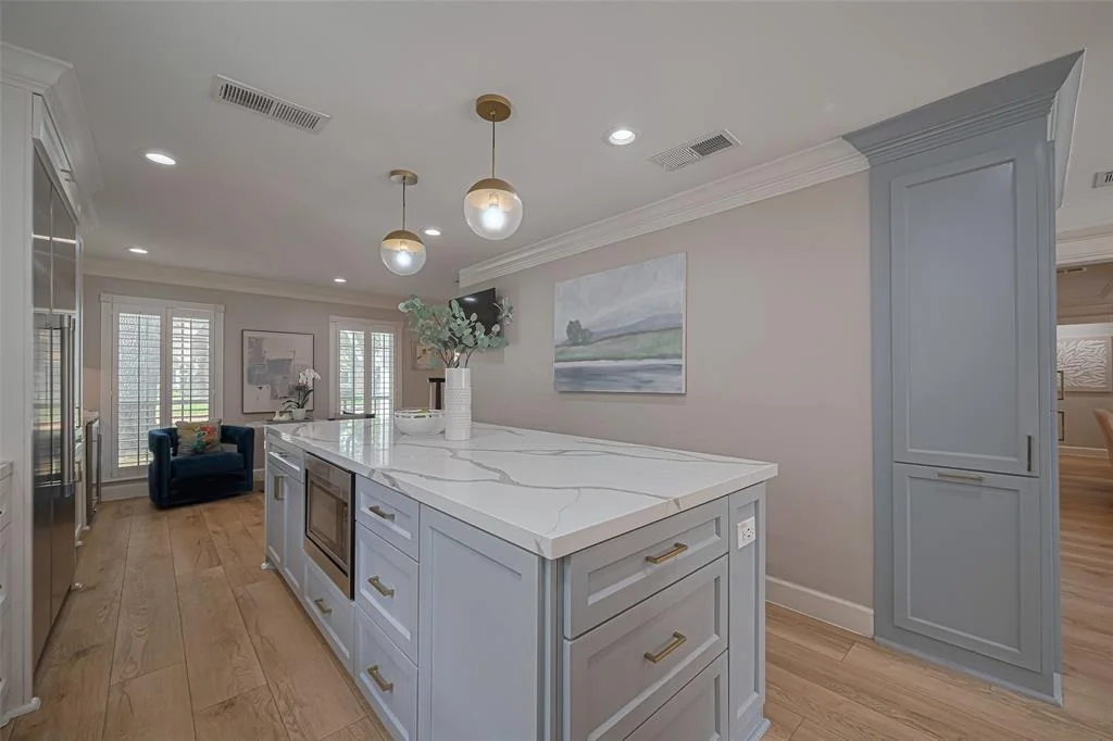 Photo of 14711 Carolcrest Drive